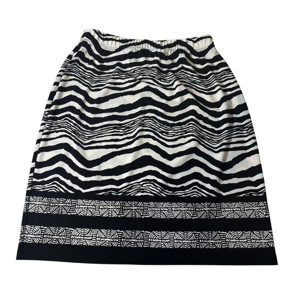 Chico's Size M (1) Black & White Zebra Tribal Skirt Stretch Monochrome Pull-On